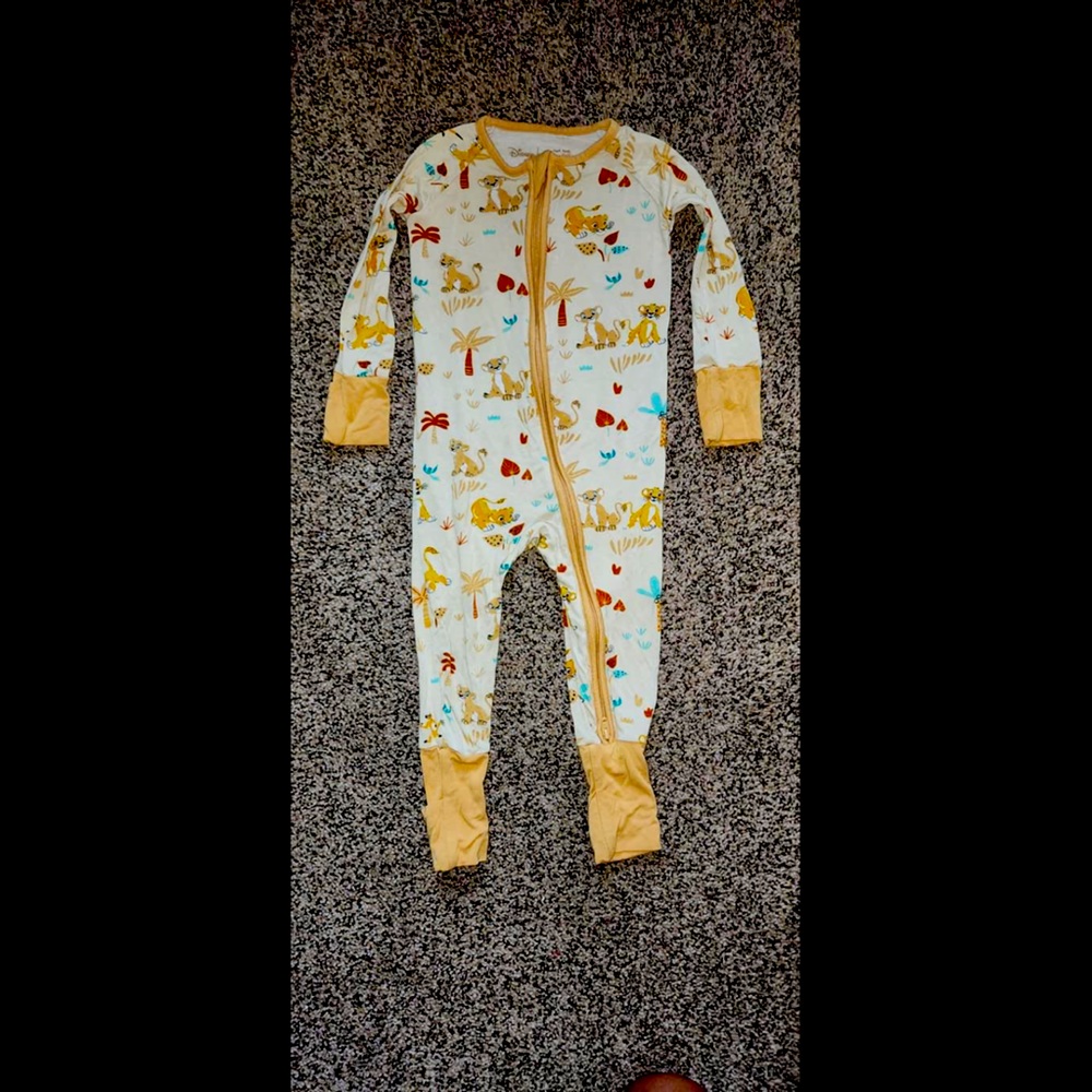 Lion king little sleepies 2T